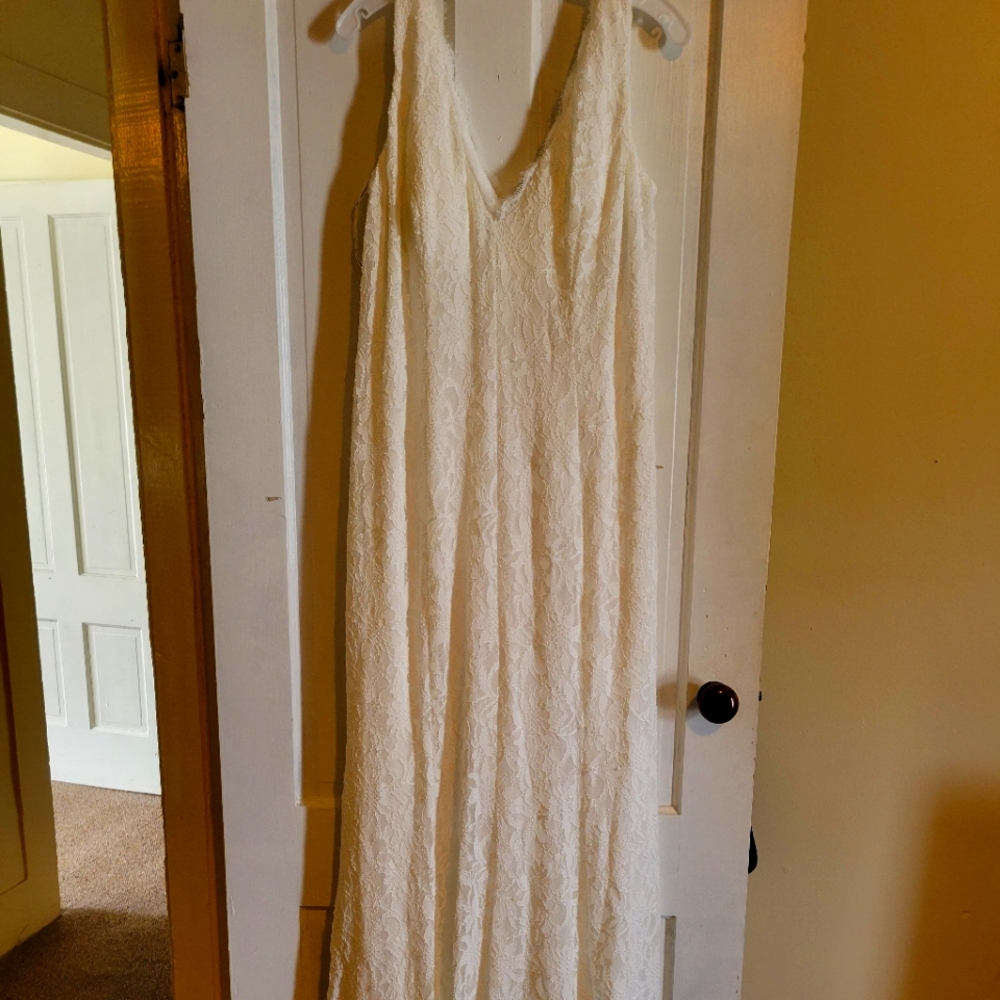 DB Studio Wedding Dress size 18